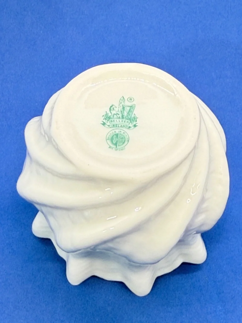 Belleek Pottery Neptune Twisted Shell Vase